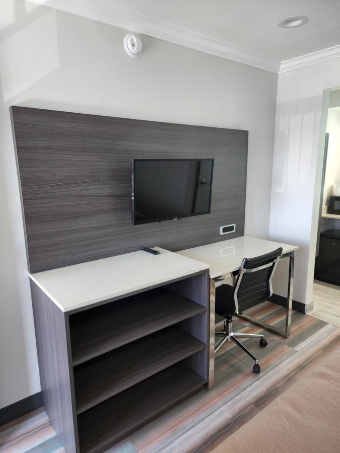 Travelodge Inn & Suites By Wyndham Fullerton Luaran gambar