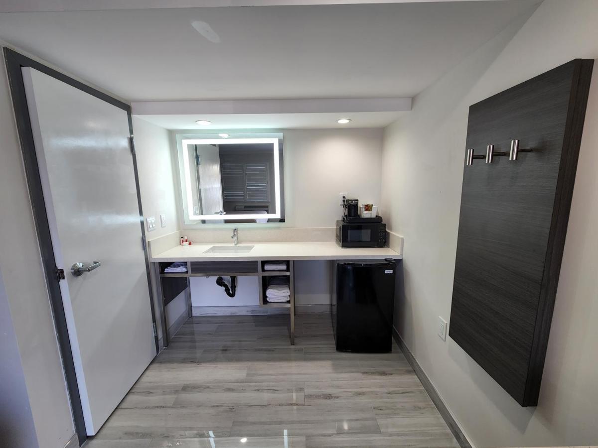 Travelodge Inn & Suites By Wyndham Fullerton Luaran gambar