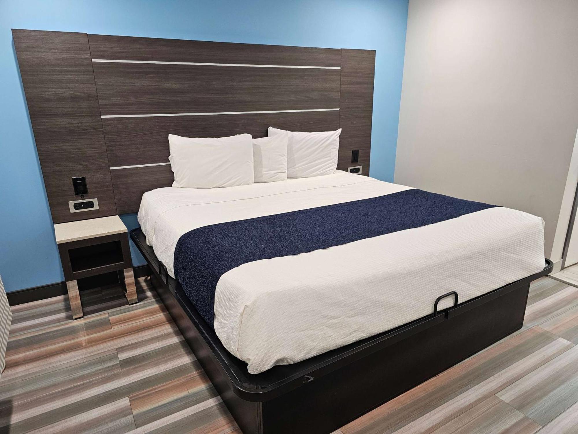 Travelodge Inn & Suites By Wyndham Fullerton Luaran gambar