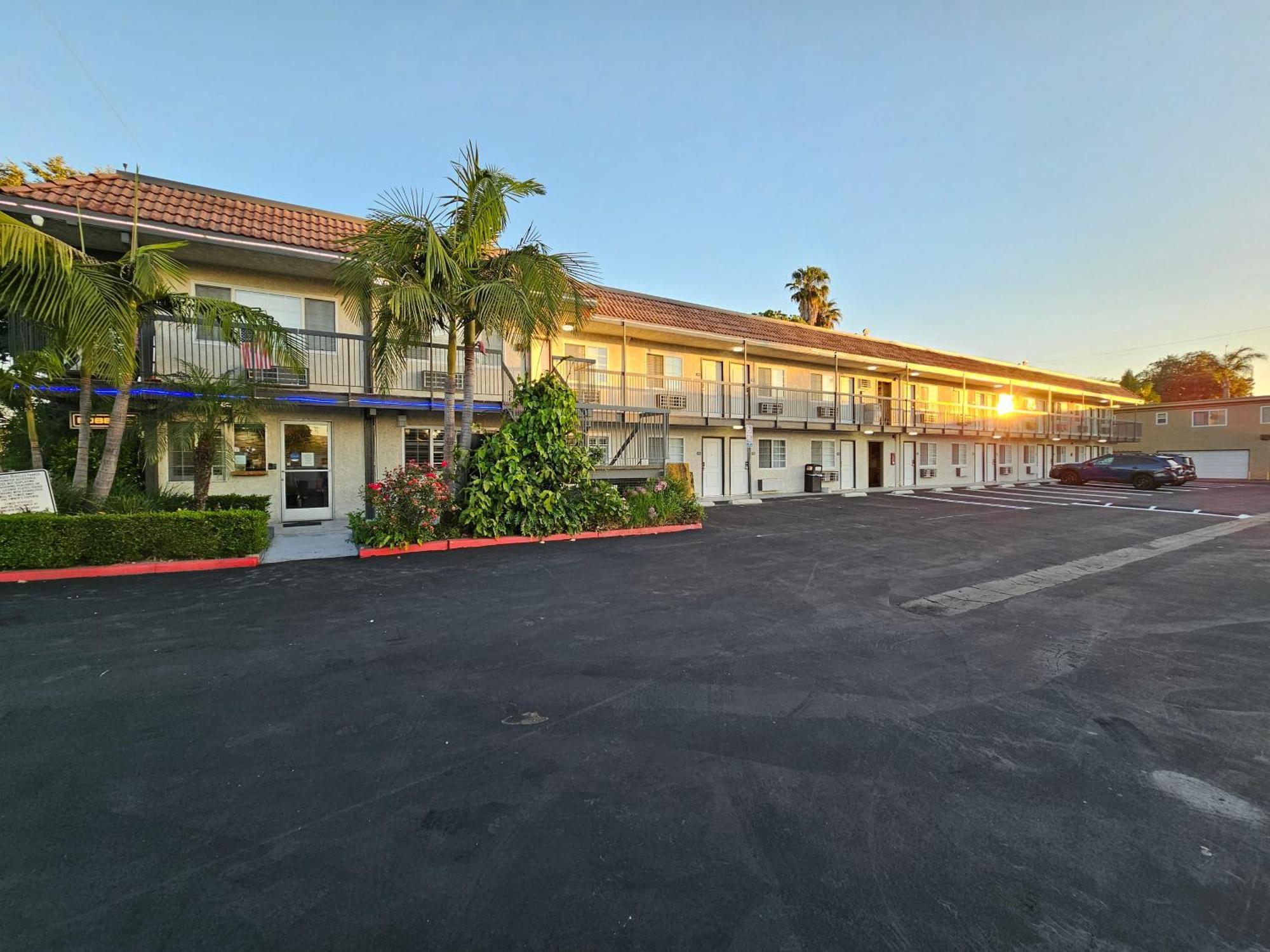 Travelodge Inn & Suites By Wyndham Fullerton Luaran gambar