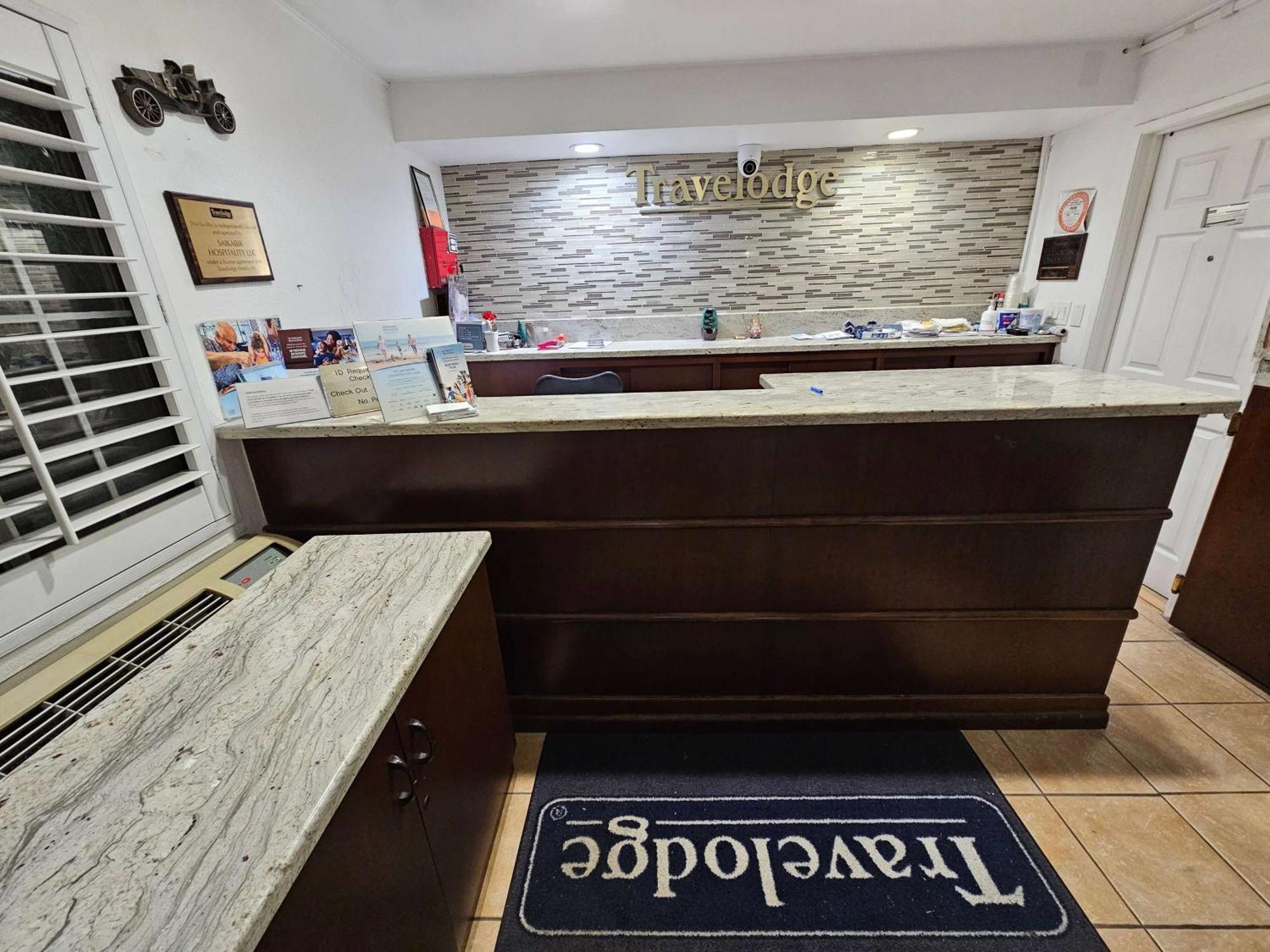 Travelodge Inn & Suites By Wyndham Fullerton Luaran gambar